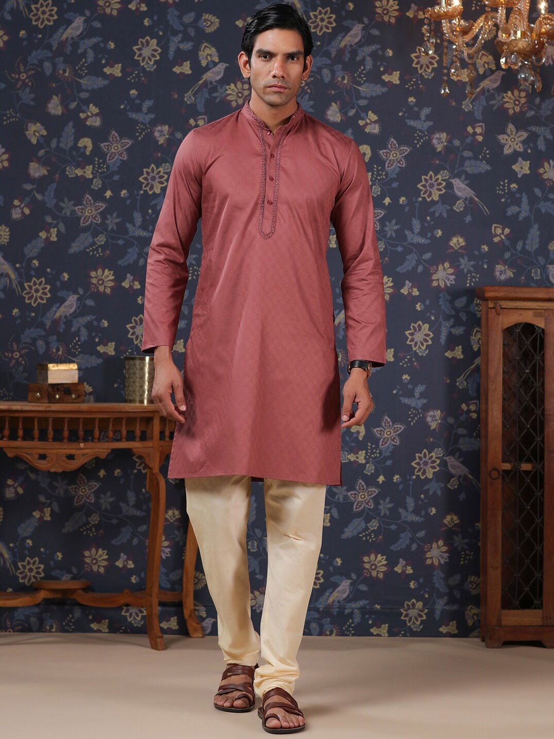 

House of Pataudi Pure Cotton Straight Kurta With Churidar, Peach