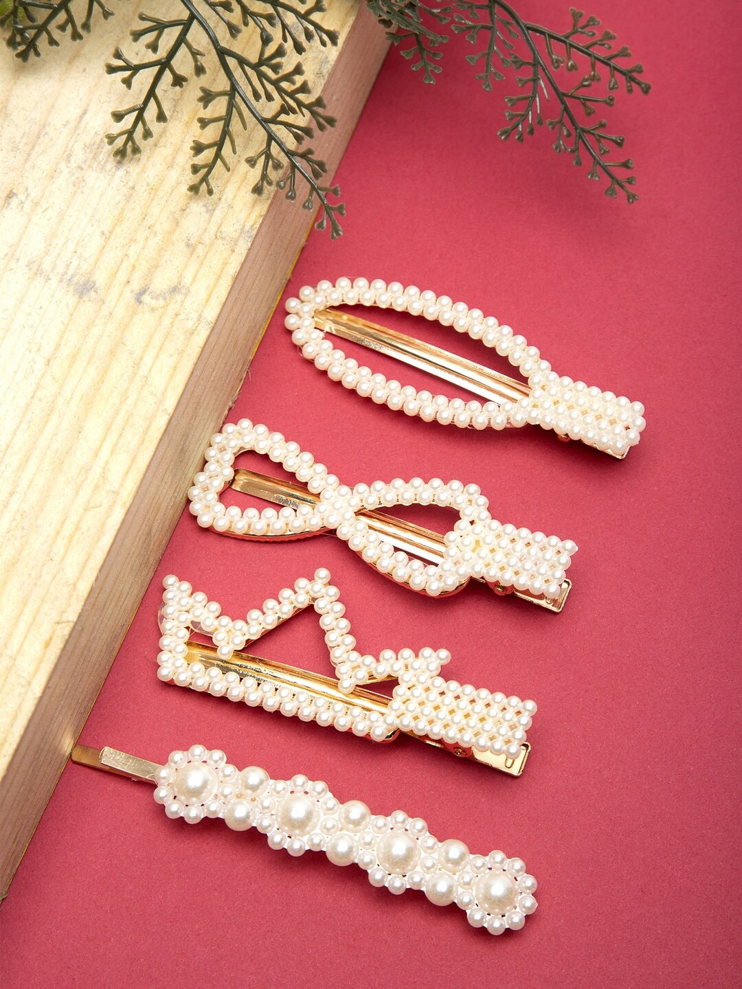 

DressBerry Set of 4 Beaded Alligator Hair Clips, Off white
