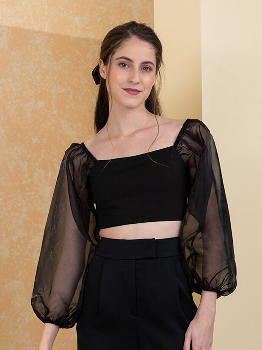 

Zalora Studios Square Neck Puff Sleeves Crop Top, Black