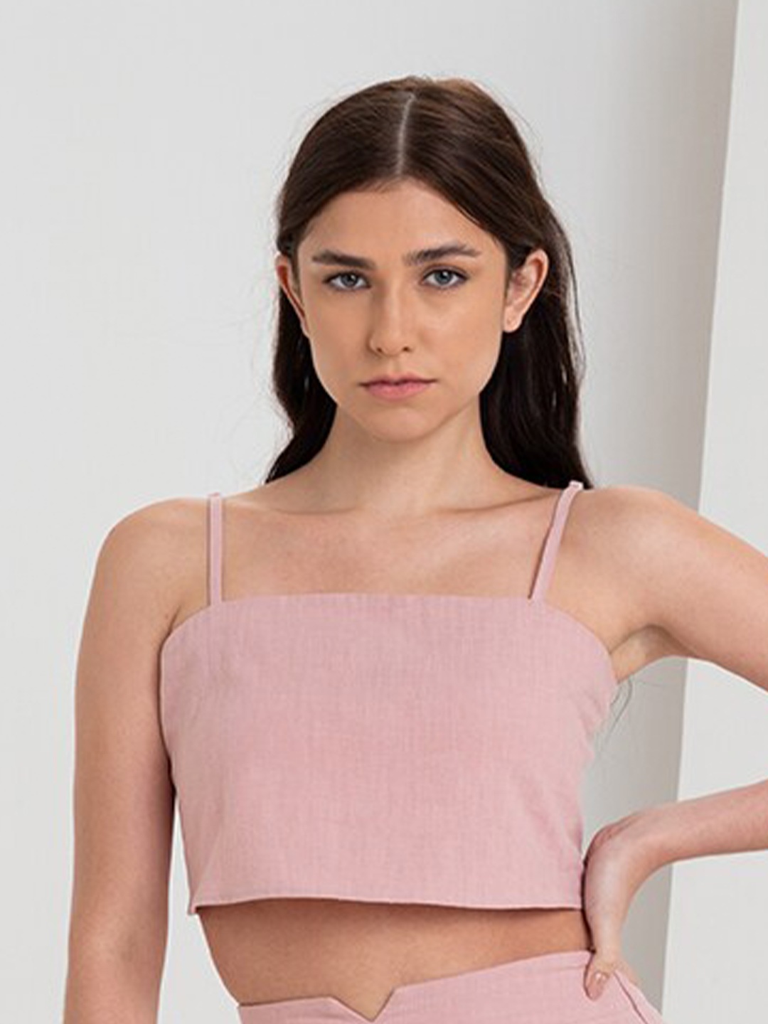 

Zalora Studios Shoulder Strap Linen Fitted Crop Top, Pink