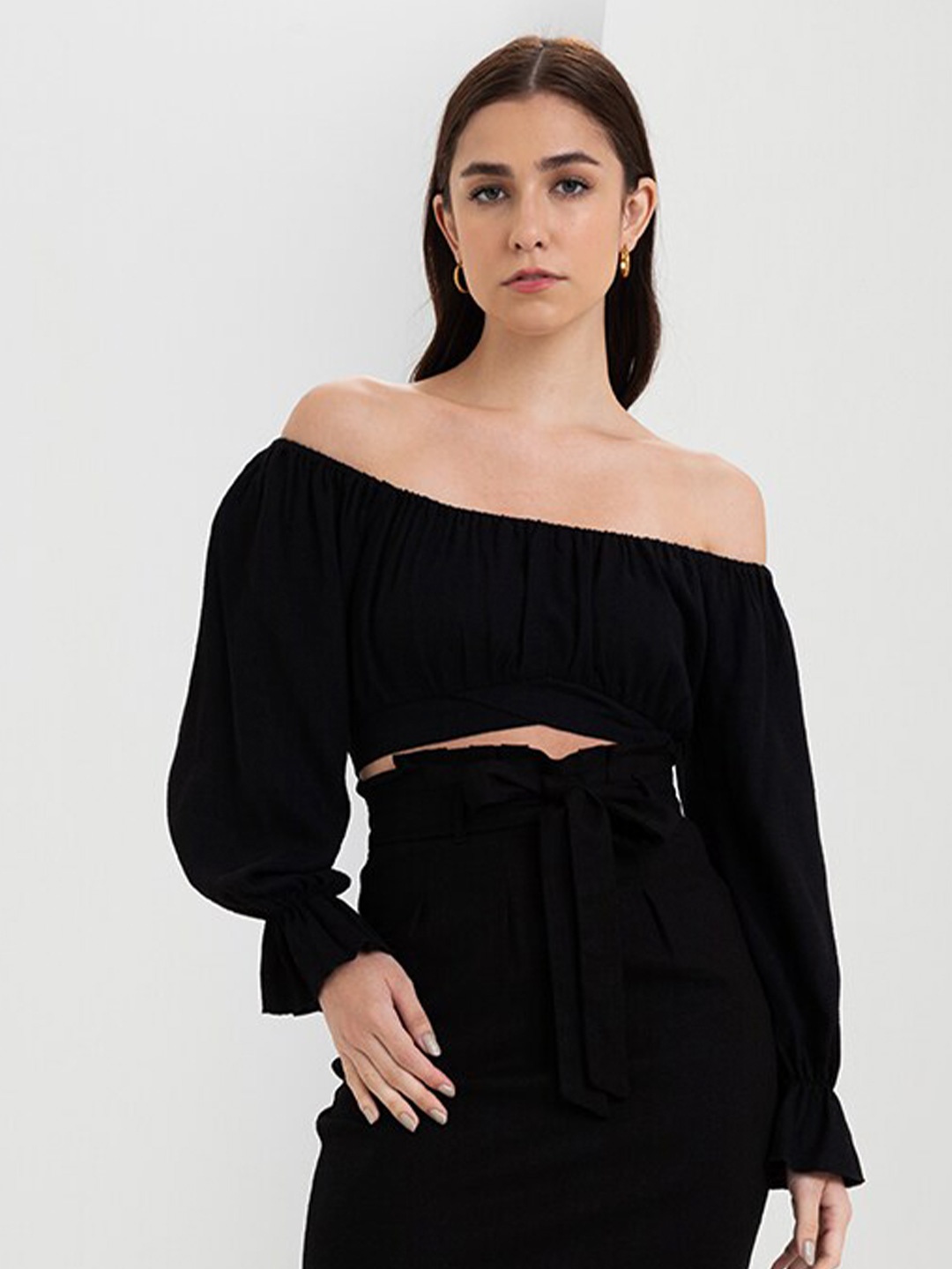 

Zalora Studios Off-Shoulder Puff Sleeve Linen Bardot Crop Top, Black