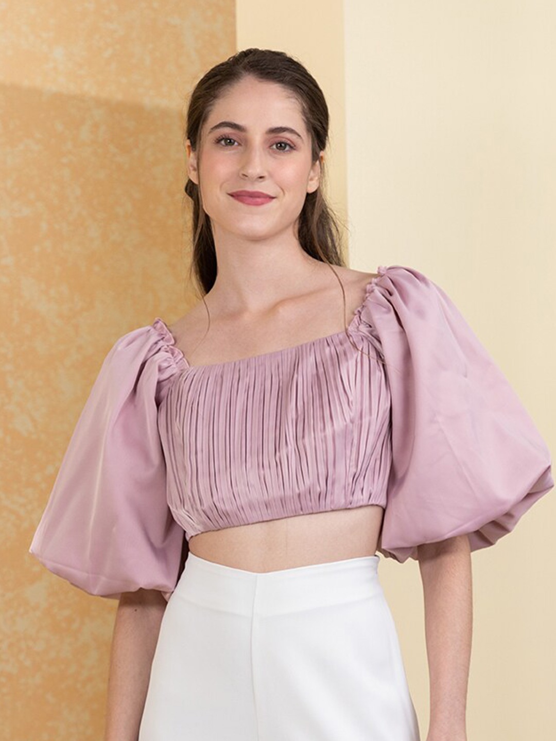 

Zalora Studios Square Neck Puff Sleeves Pleated Detail Crop Blouson Top, Pink