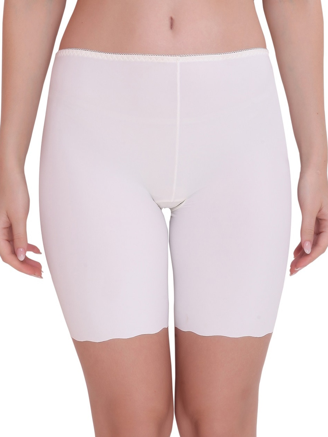 

PLUMBURY Women Slim Fit Rapid Dry Sports Shorts, White