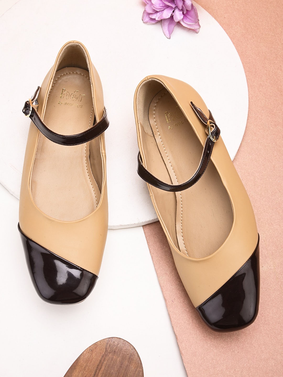 

her by invictus Camel Brown And Black Colourblocked Ballerinas