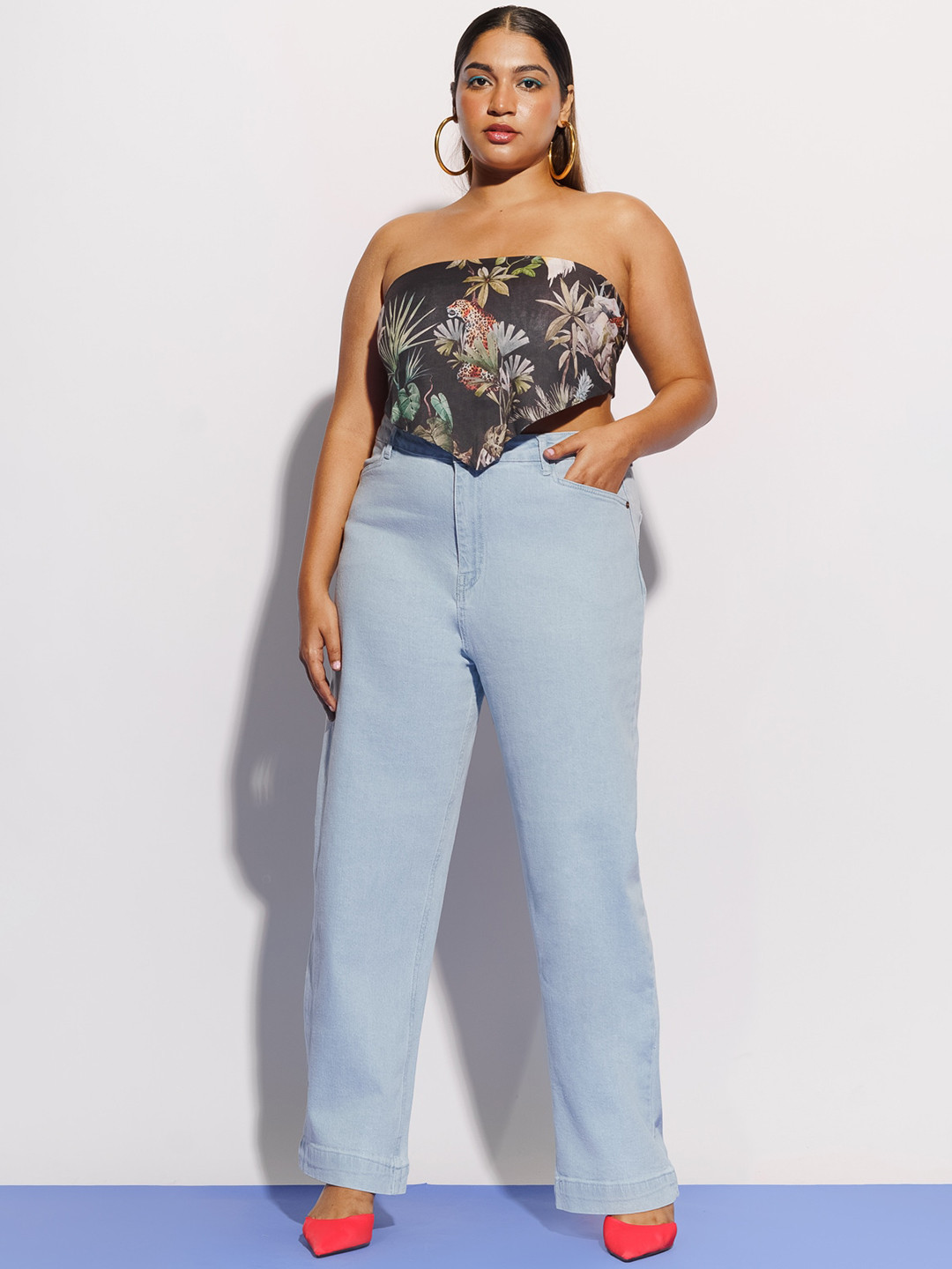 

FREAKINS Women Plus Size Blue High-Rise Light Fade Cotton Straight Fit Jeans
