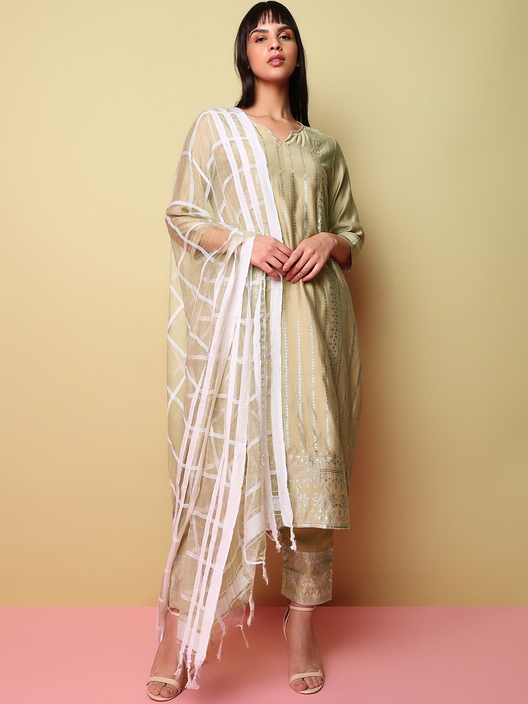 

Indifusion Ethnic Motifs Printed Regular Kurta with Trousers & With Dupatta, Beige