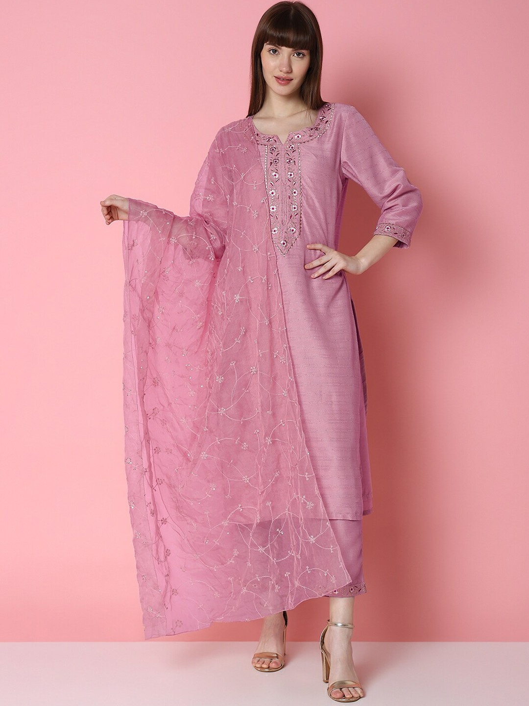 

Indifusion Floral Embroidered Sequinned Kurta with Trousers & With Dupatta, Peach
