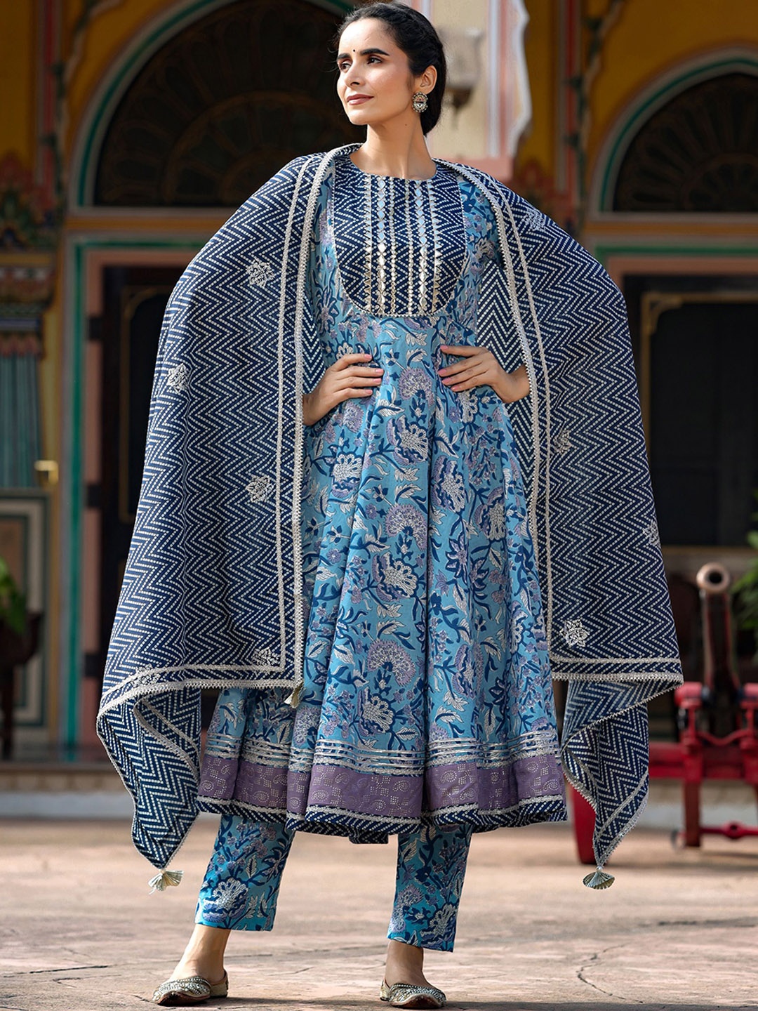 

GILLORI Floral Printed Gotta Patti Anarkali Pure Cotton Kurta with Trousers & Dupatta, Blue