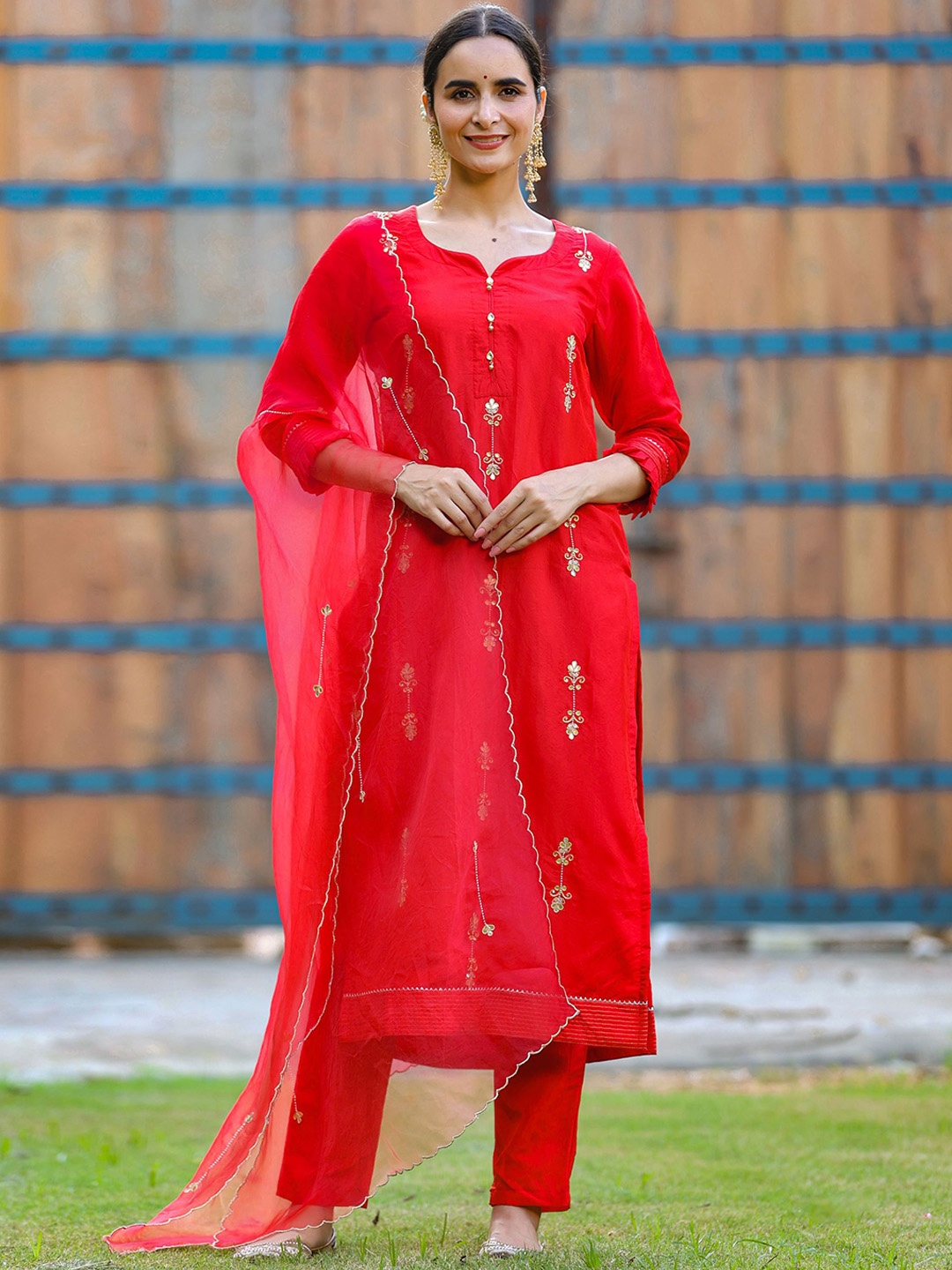 

GILLORI Ethnic Motifs Embroidered Gotta Patti Kurta with Trousers & Dupatta, Red