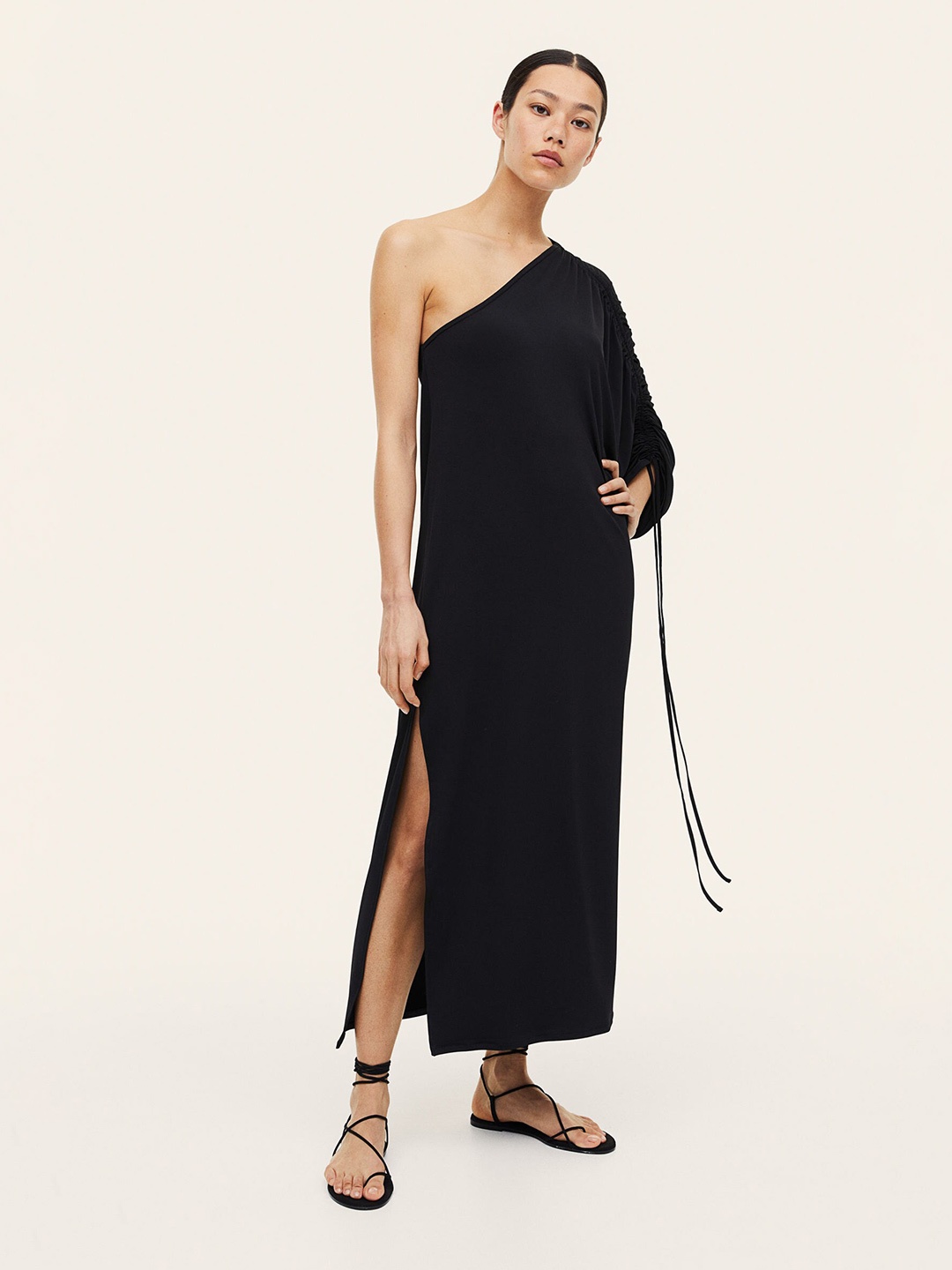 

H&M Oversized One-Shoulder Dress, Black