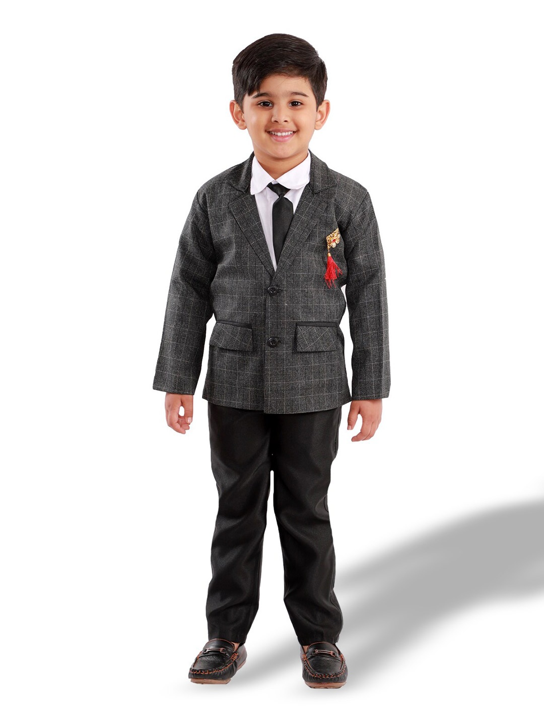 

BAESD Boys Self Design Single-Breasted 3-Piece Suit, Black