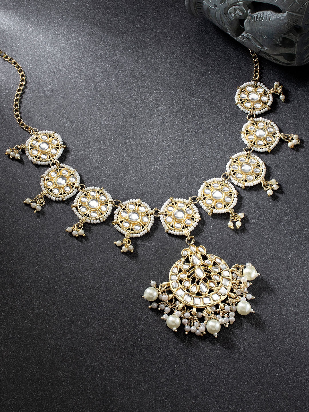 

Peora Gold-Plated Kundan-Studded Matha Patti, White