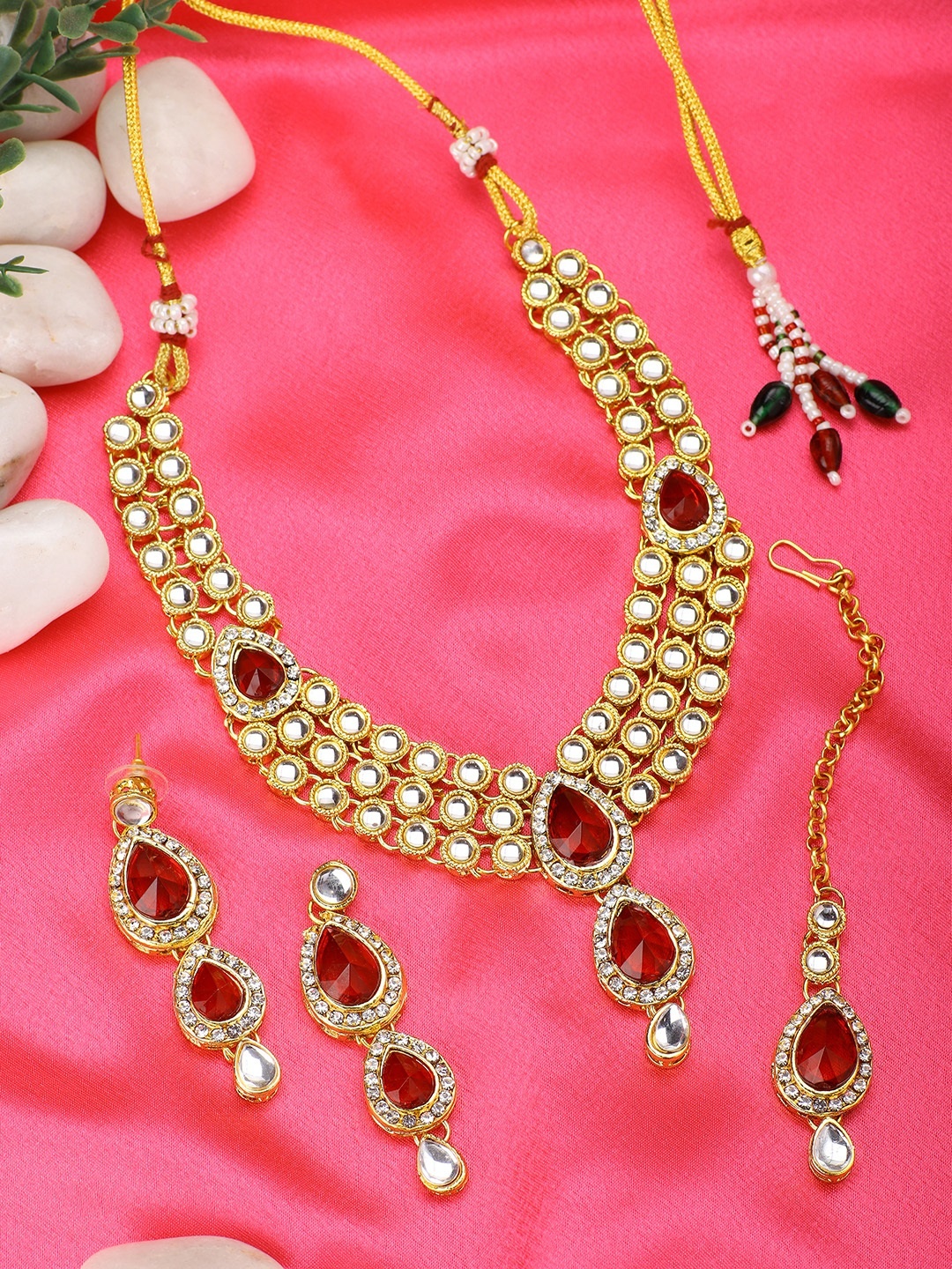 

Peora Gold-Plated Kundan-Studded Jewellery Set, Red