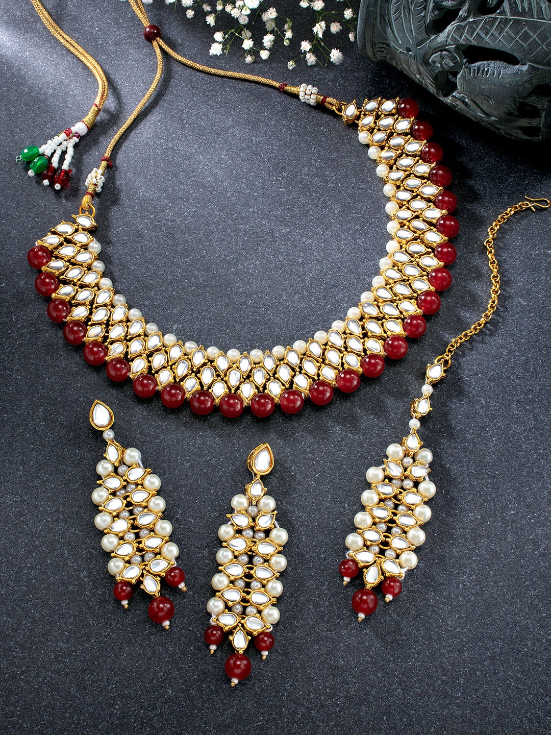 

Peora Gold-Plated Kundan-Studded Jewellery Set, Maroon