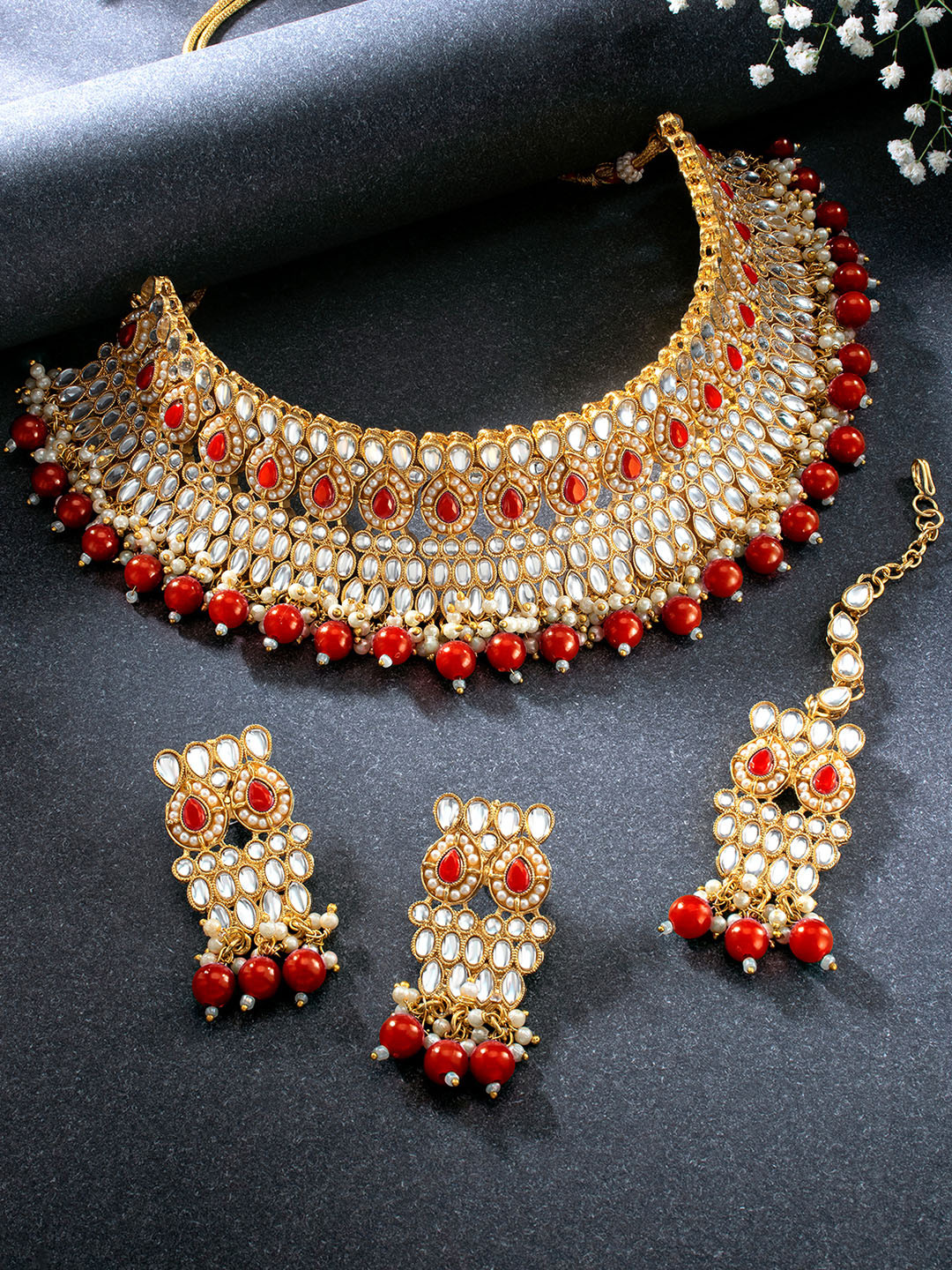 

Peora Gold-Plated Kundan-Studded Jewellery Set, Red