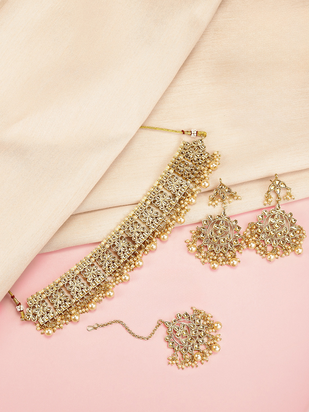 Peora Gold-Plated Kundan-Studded Jewellery Set