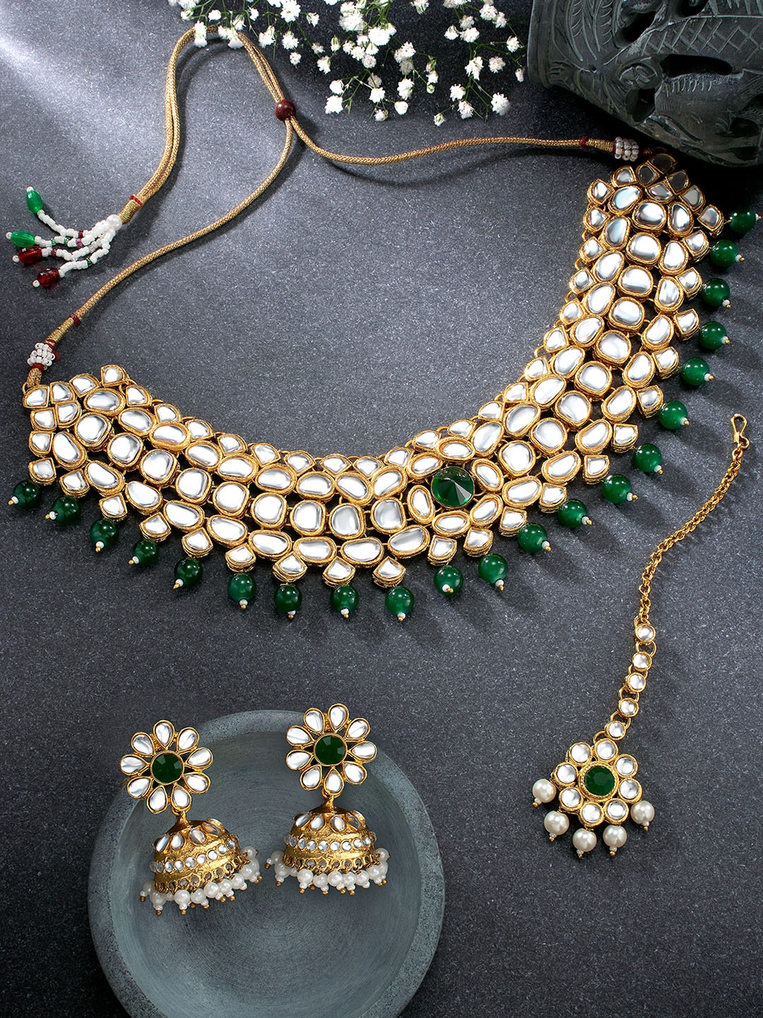 

Peora Gold-Plated Kundan-Studded Jewellery Set, Green