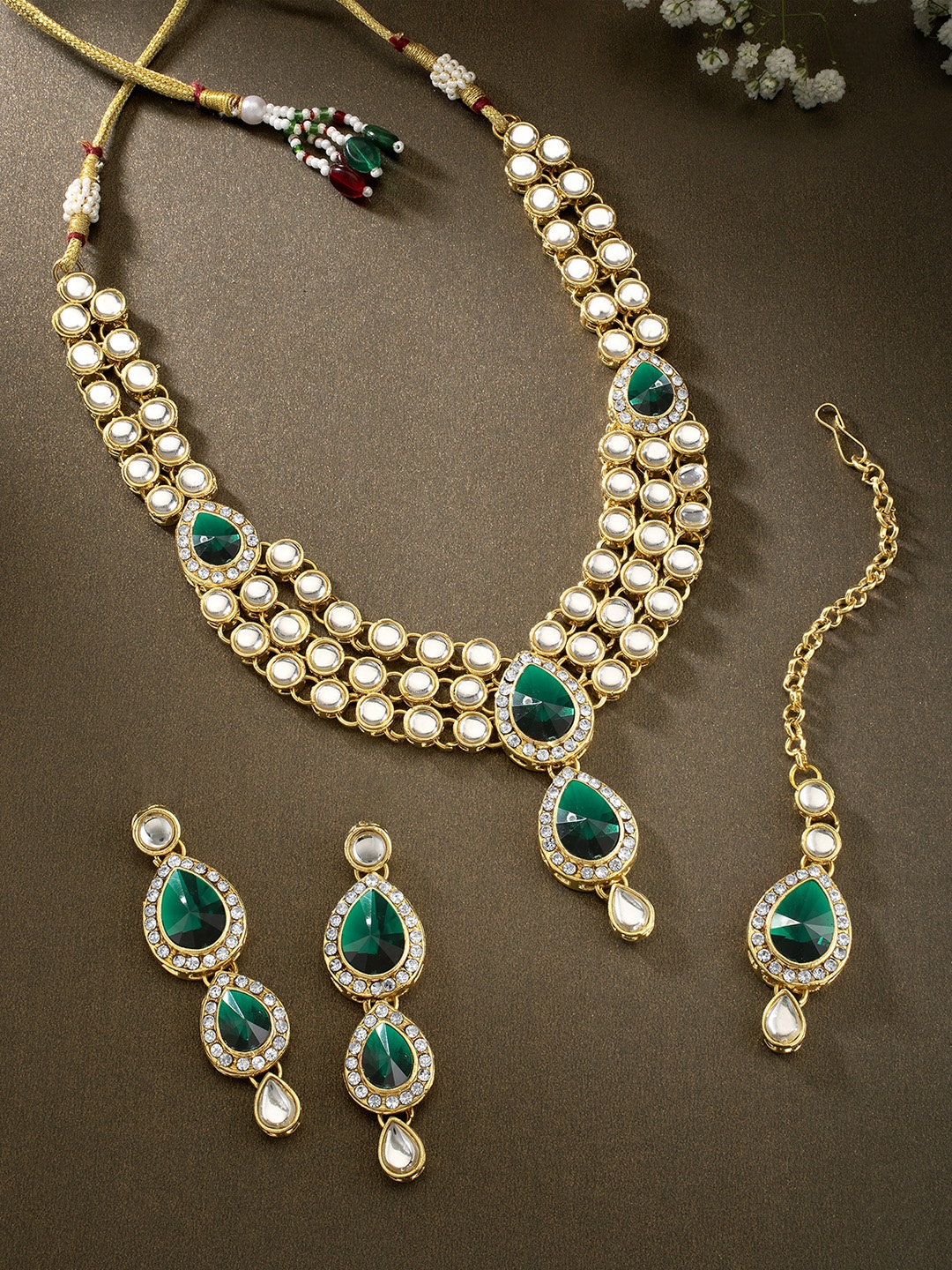 

Peora Gold-Plated Kundan-Studded Jewellery Set, Green