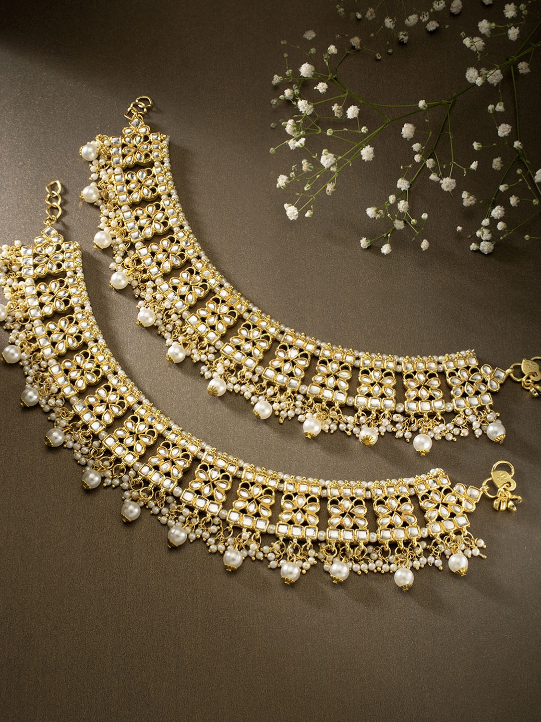 

Peora Pair Of Gold-Plated Kundan Studded Anklets, White