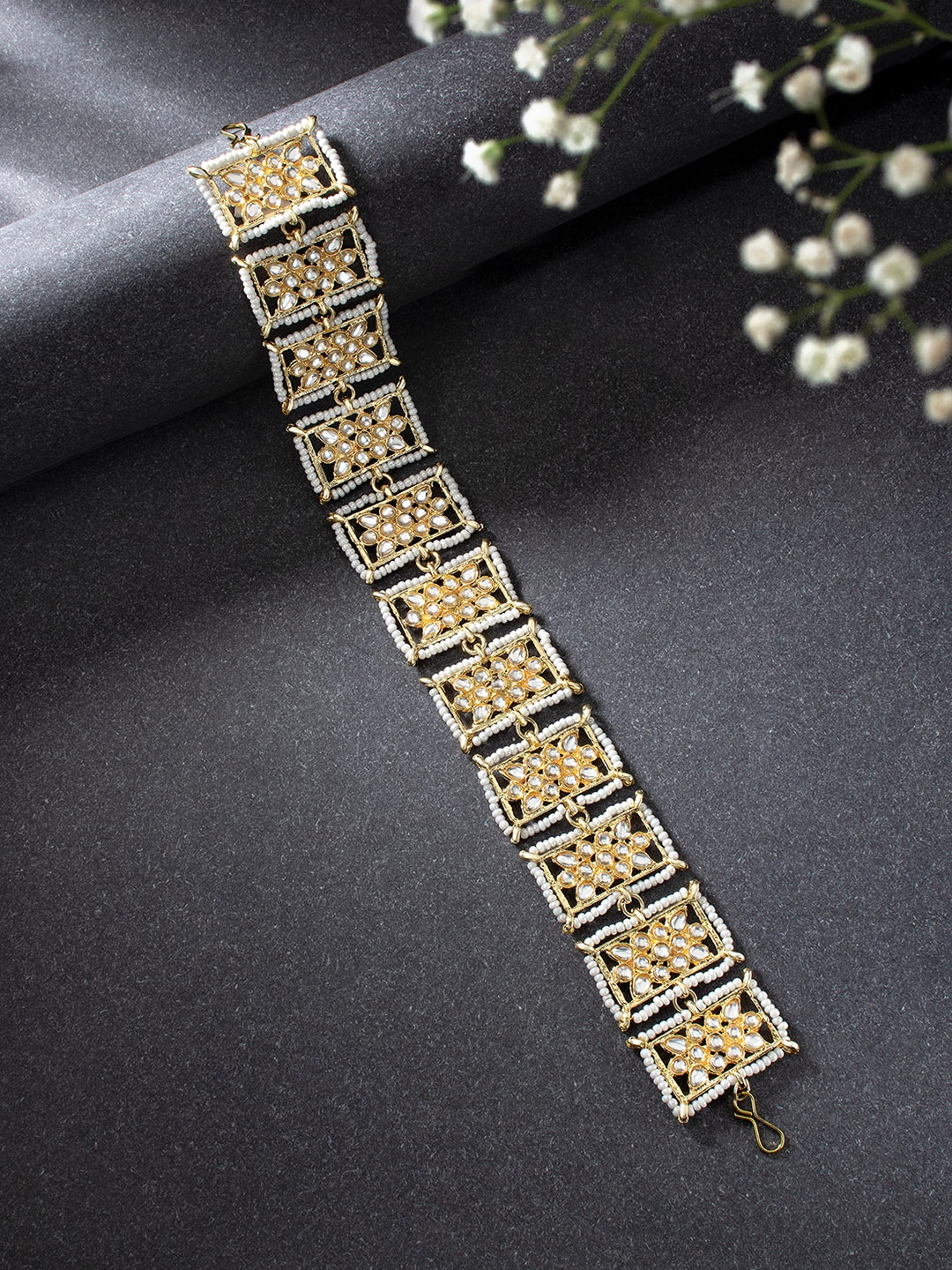 

Peora Gold-Plated Kundan-Studded Sheeshphool, White
