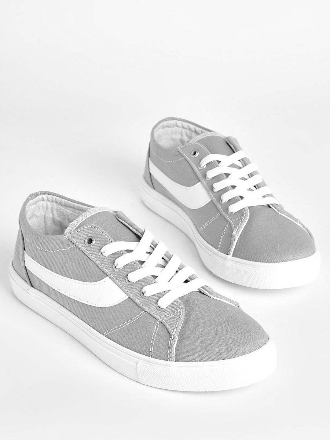 

Boohoo Women Canvas Sneakers, Grey