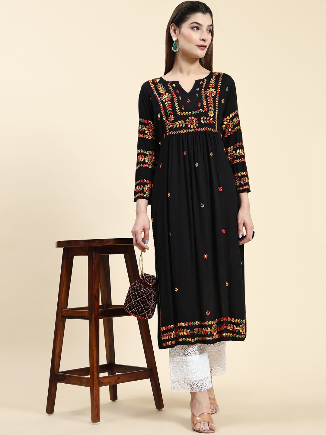 

HOUSE OF KARI Ethnic Motifs Embroidered Chikankari A-Line Kurta, Black