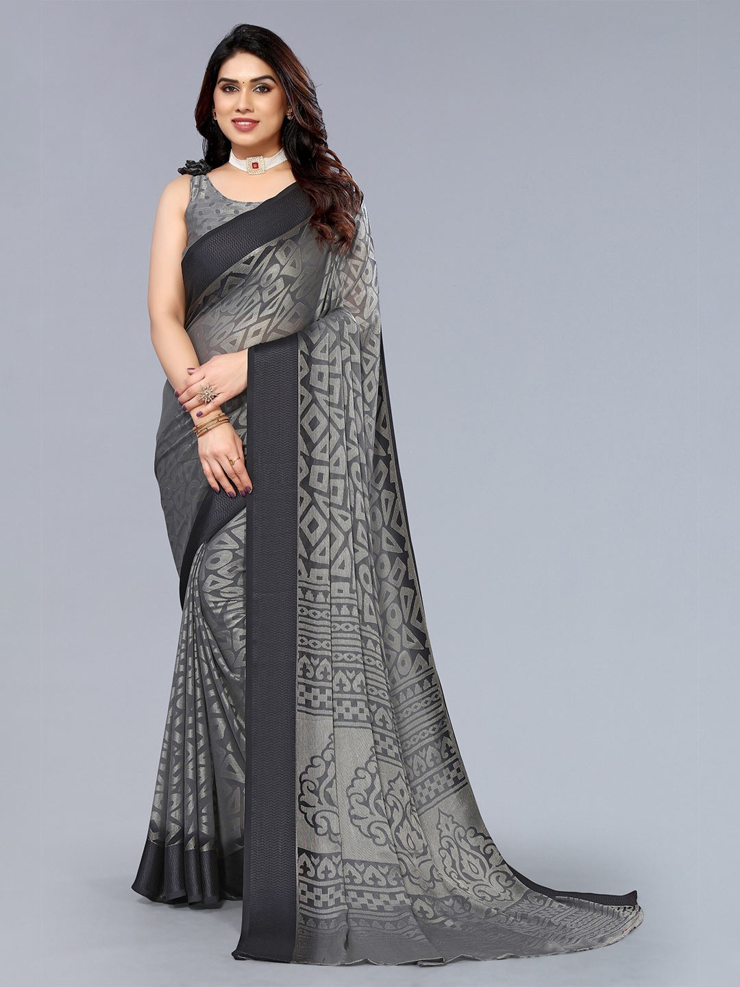 

Winza Designer Geometric Poly Chiffon Banarasi Saree With Blouse Piece, Grey