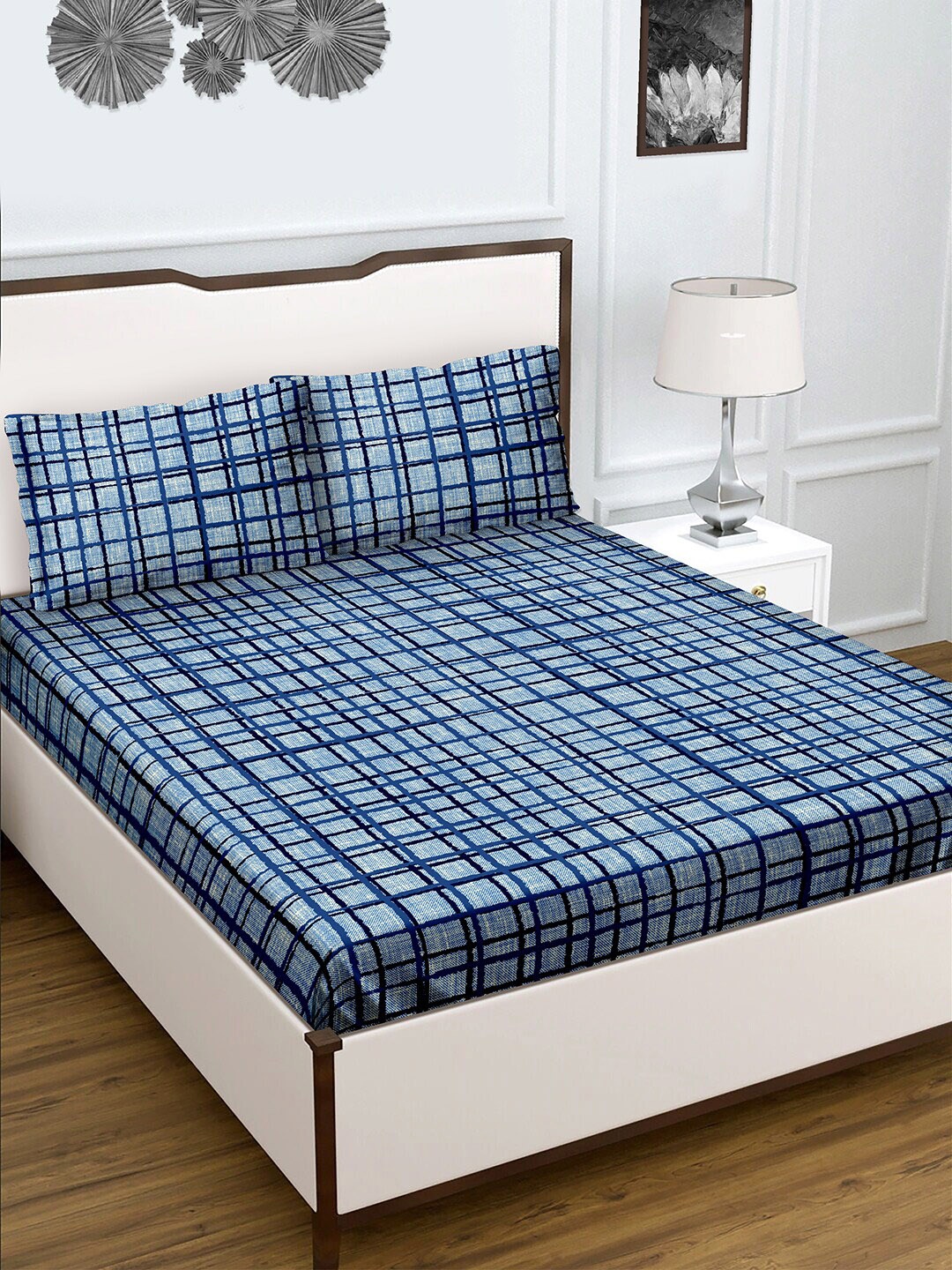 

BELLA CASA Blue & White Geometric Pure Cotton 150 TC King Bedsheet with 2 Pillow Covers