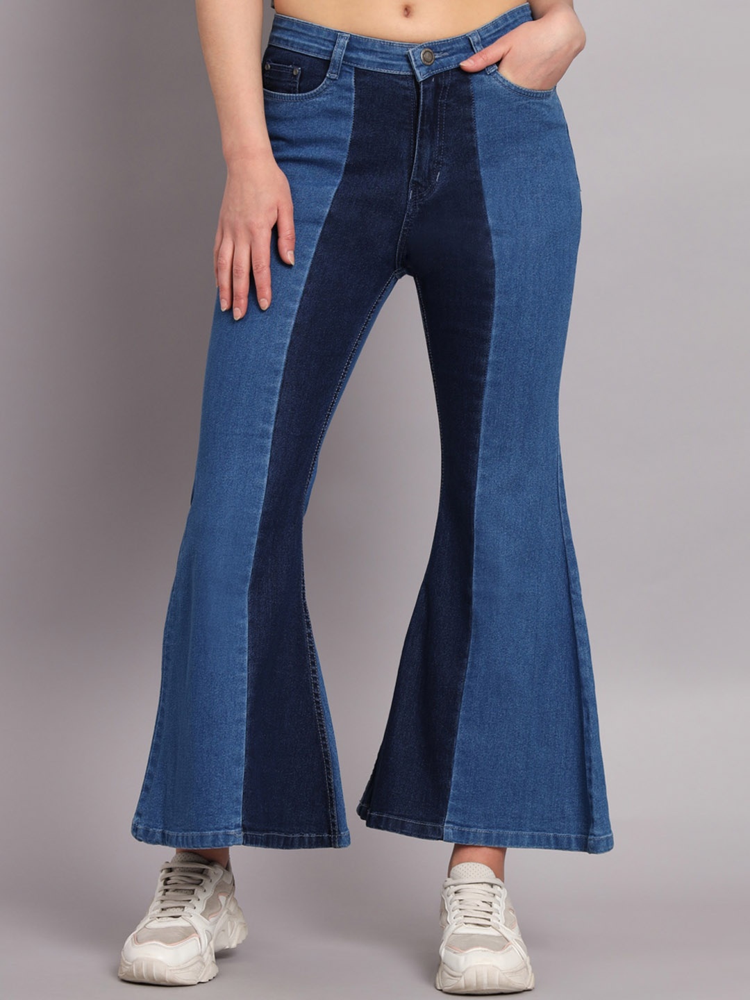 

The Dry State Women Blue Colourblocked High-Rise Stretchable Bootcut Jeans