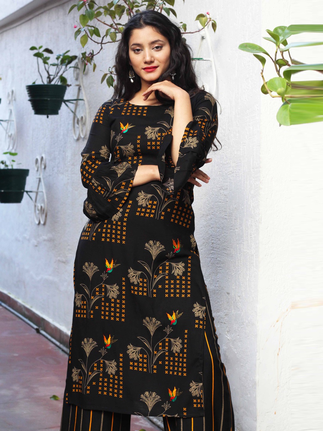 

KALINI Floral Printed Straight Kurta With Palazzos, Black