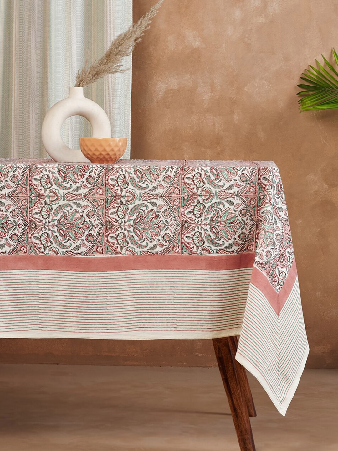 

Fabindia Kalpi Udyan Pink & White Block Printed Cotton 6 Seater Table Cover