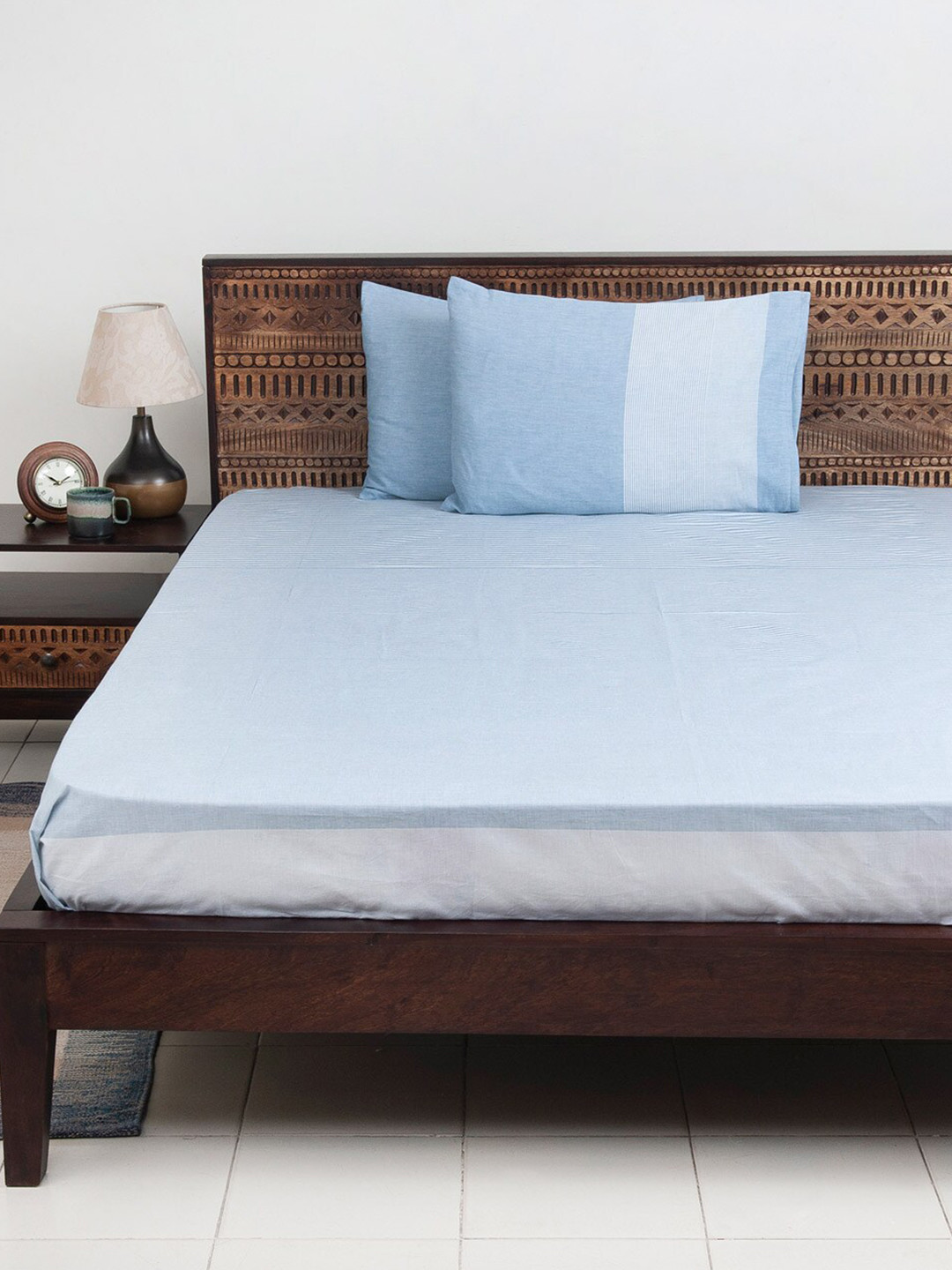 

Fabindia Blue & White Striped Cotton King Bedsheet with 2 Pillow Covers