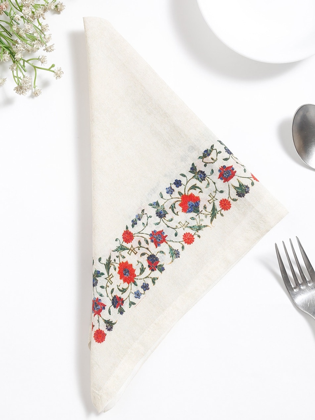

Fabindia White 6 Pieces Printed Cotton Table Napkins