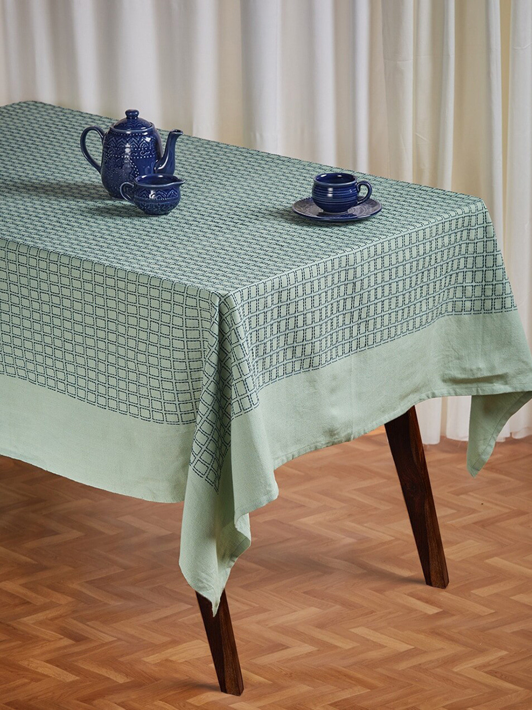 

Fabindia Antara Teal Blue & Blue Printed Cotton 6-Seater Table Cover