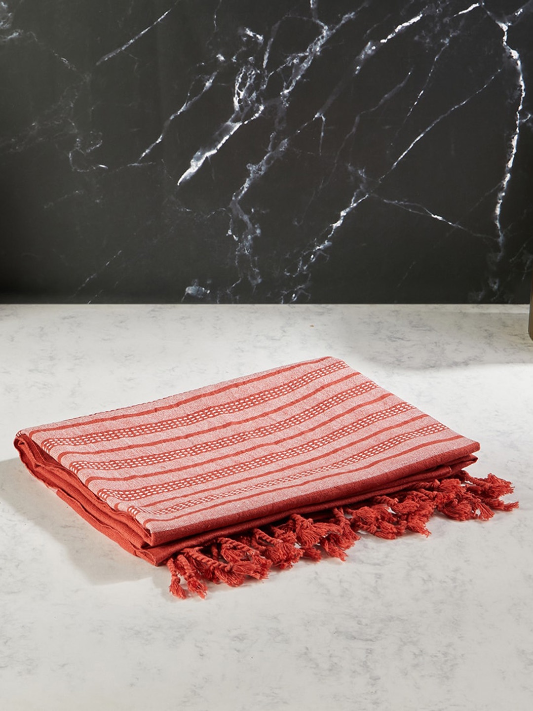

Fabindia Shiraz Red Cotton 120GSM Hand Towels, Rust