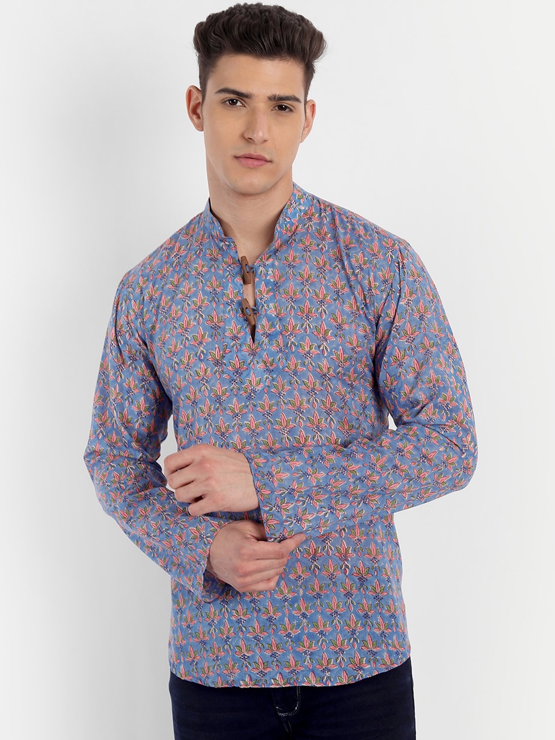 

Aashima Wahal Floral Printed Mandarin Collar Cotton Short Kurta, Blue