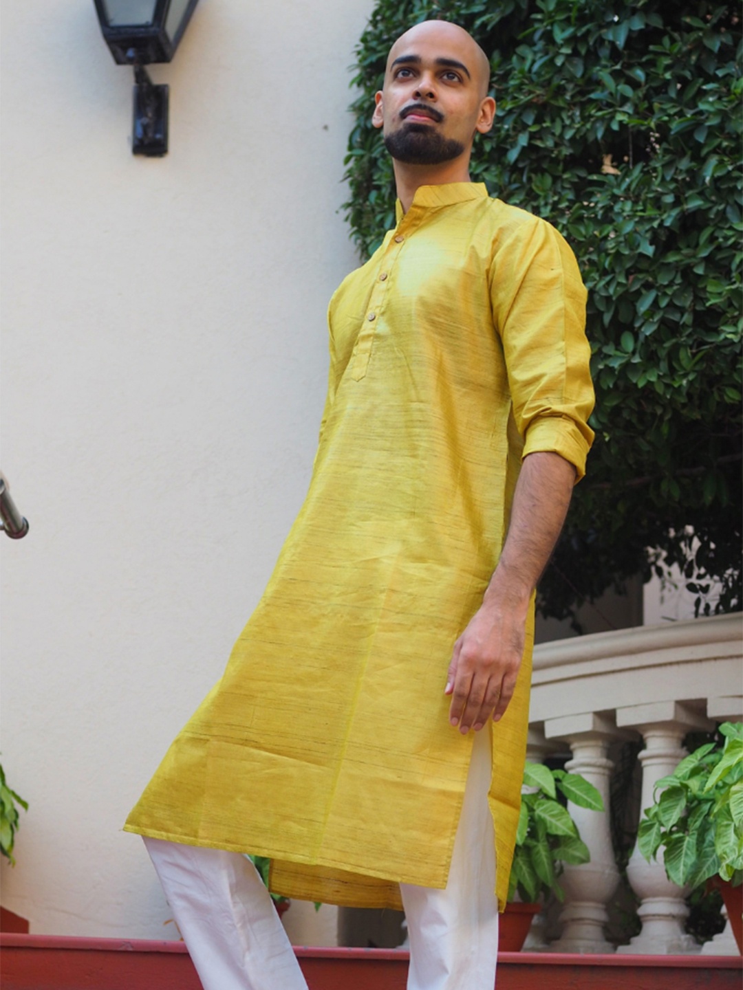 

Aashima Wahal Mandarin Collar Silk Kurta, Green
