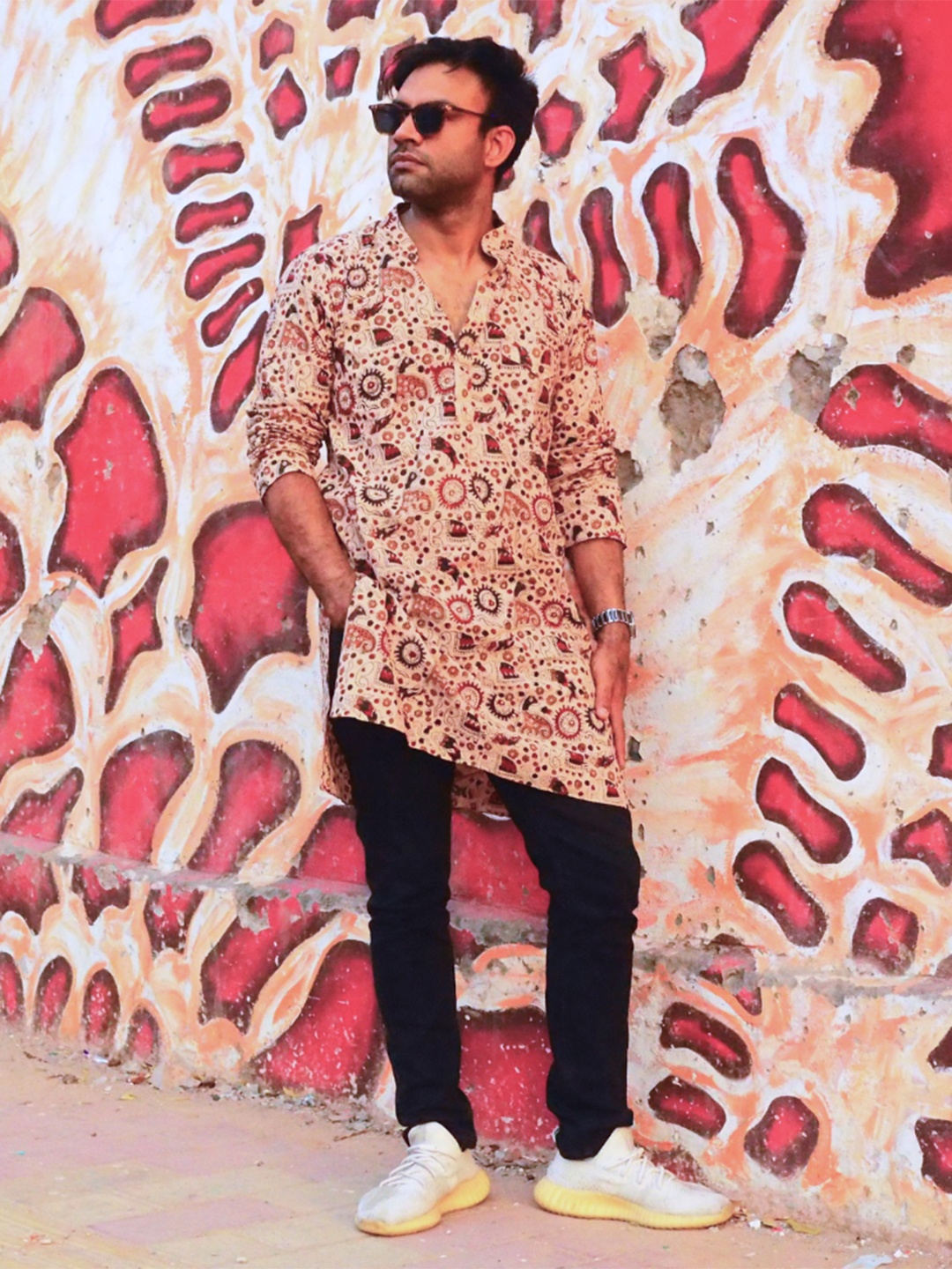 

Aashima Wahal Geometric Printed Kalamkari Mandarin Collar Cotton Kurta, Cream