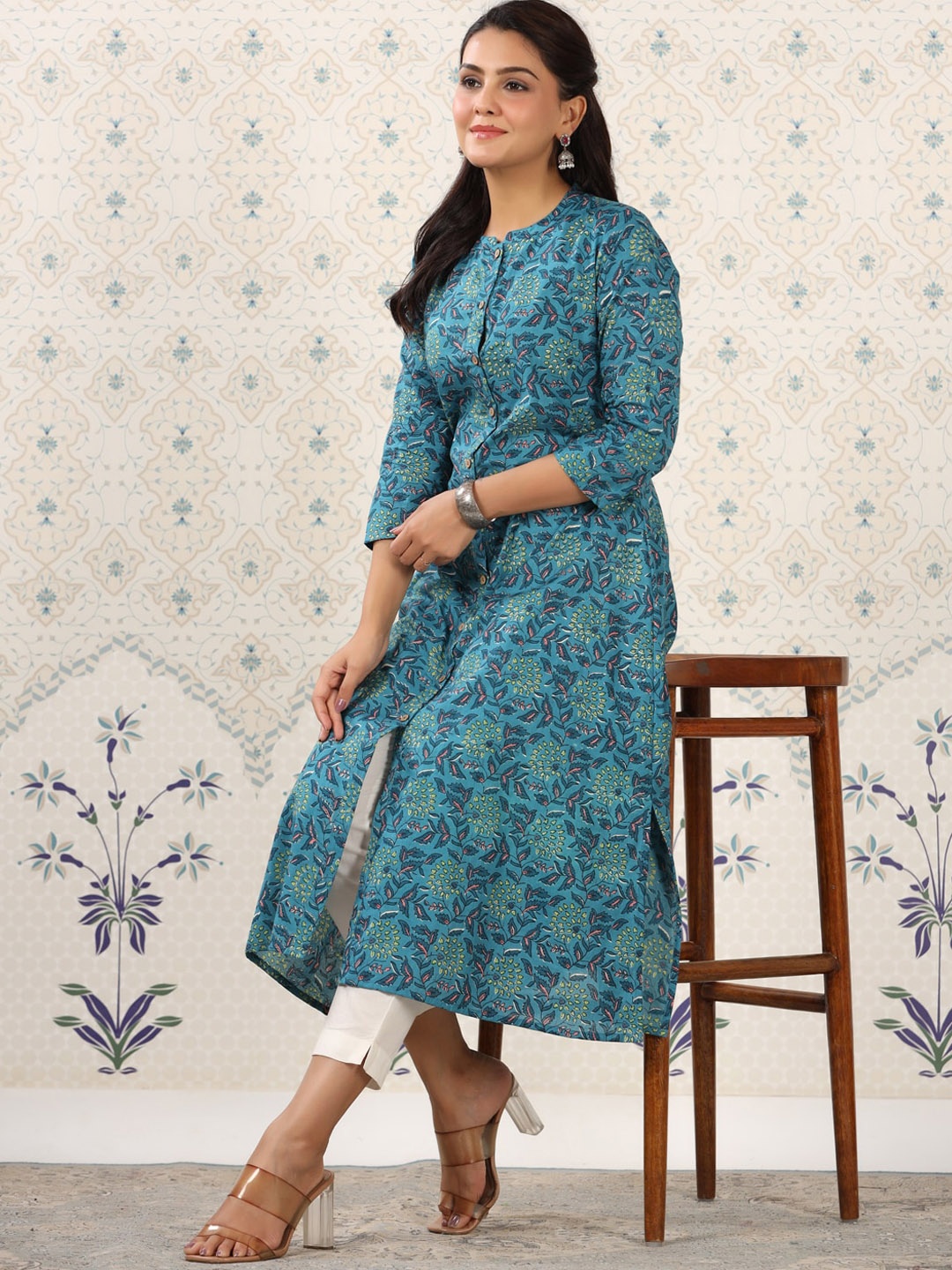 

Ode by House of Pataudi Teal Band Collar Floral Printed Pure Cotton A-Line Kurta