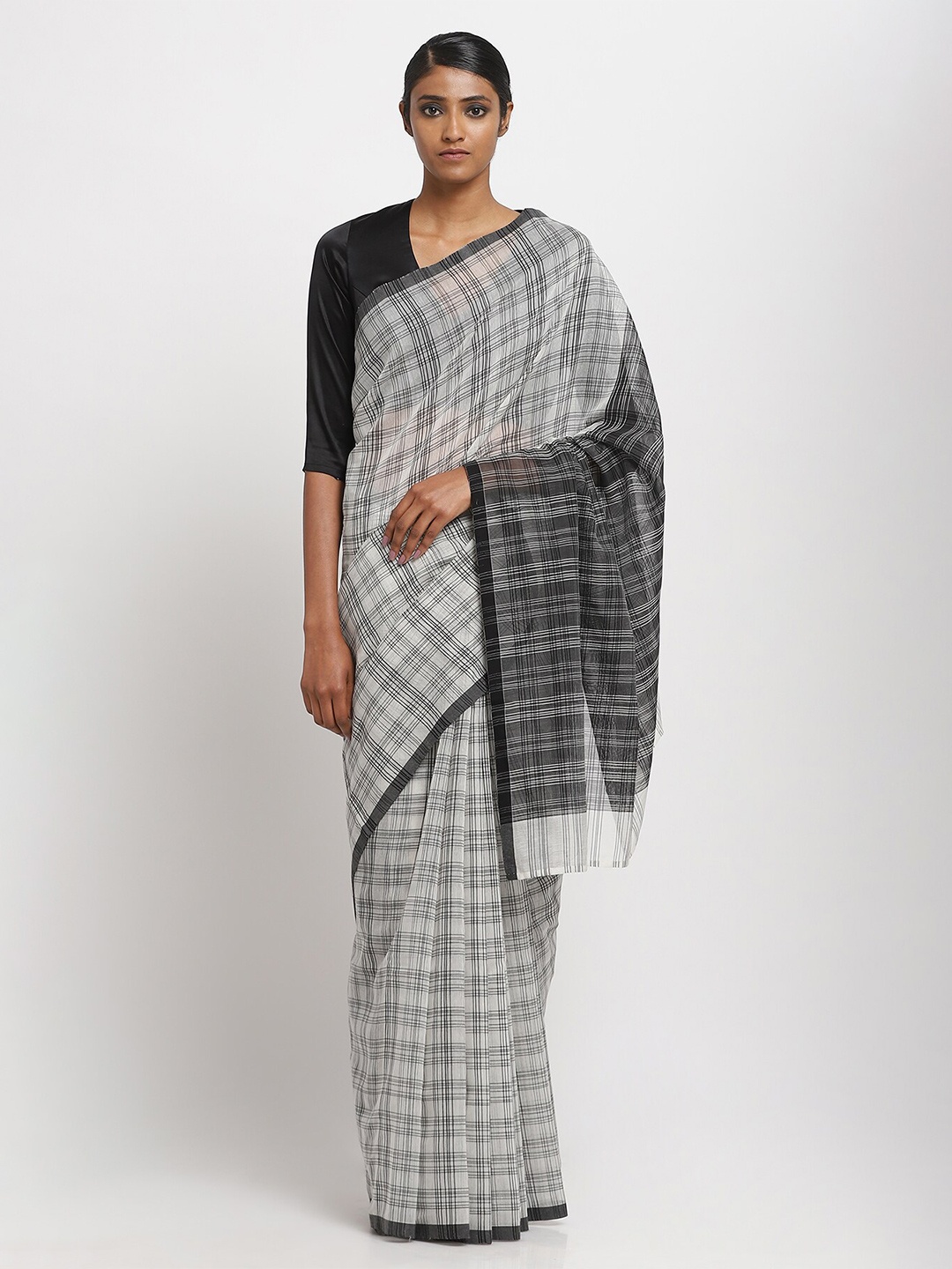 

VIA EAST Checked Pure Cotton Maheshwari Saree, Grey