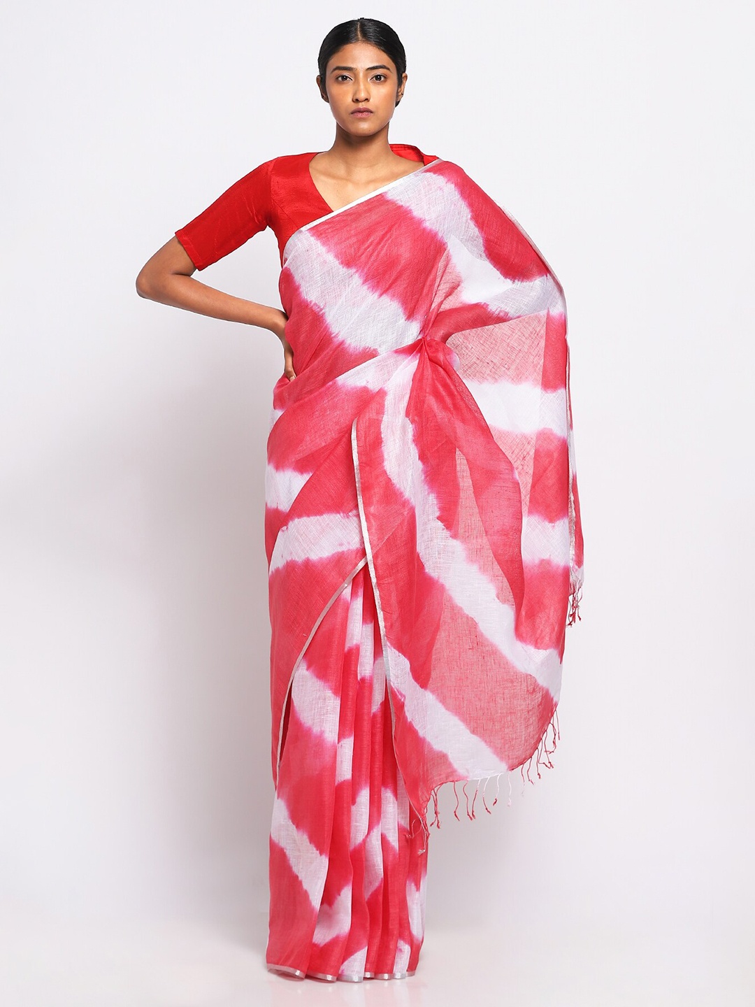 

VIA EAST Tie and Dye Zari Pure Linen Saree, Red