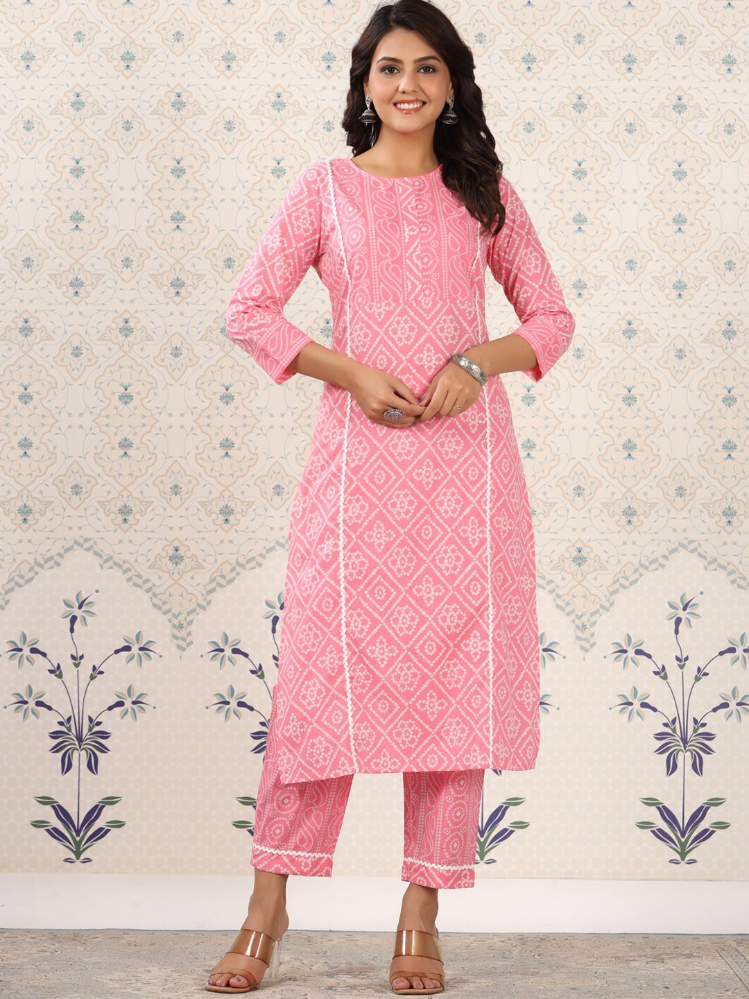 

Ode by House of Pataudi Ethnic Motifs Printed Regular Pure Cotton Kurta with Trousers, Pink