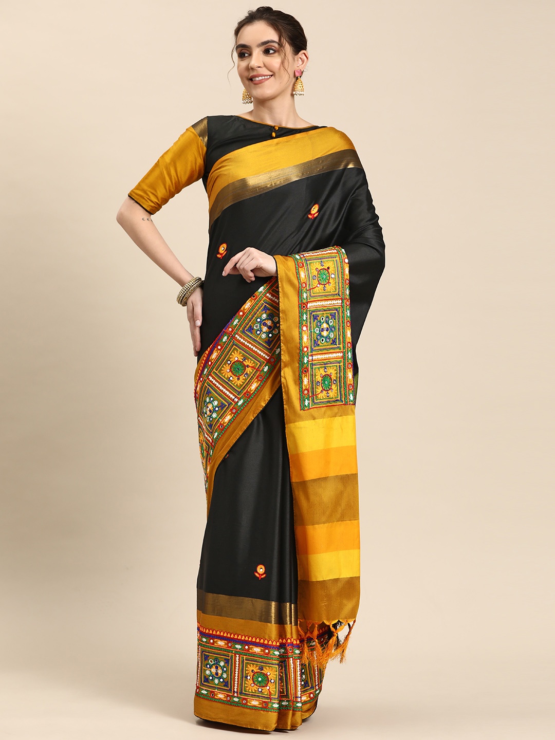 

RAJGRANTH Ethnic Motifs Embroidered Silk Cotton Banarasi Saree, Black