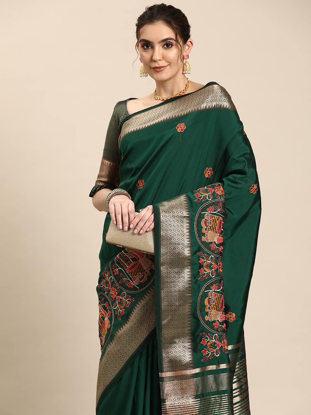 

RAJGRANTH Floral Embroidered Silk Cotton Banarasi Saree, Green