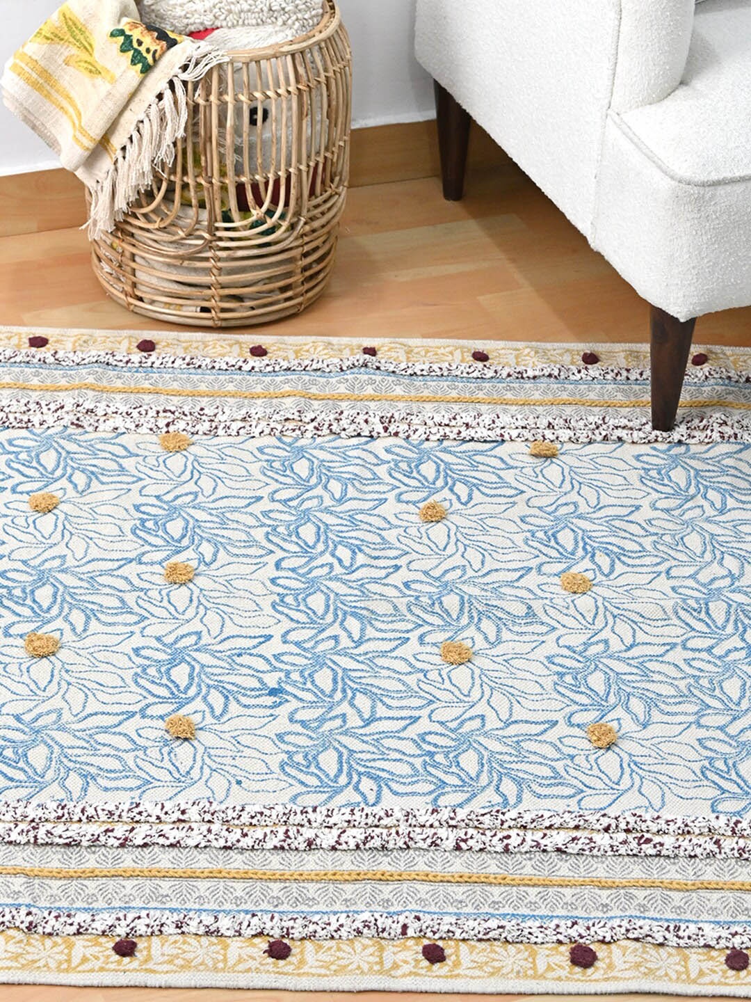 

Art Avenue Off White & Blue Printed Cotton Carpet