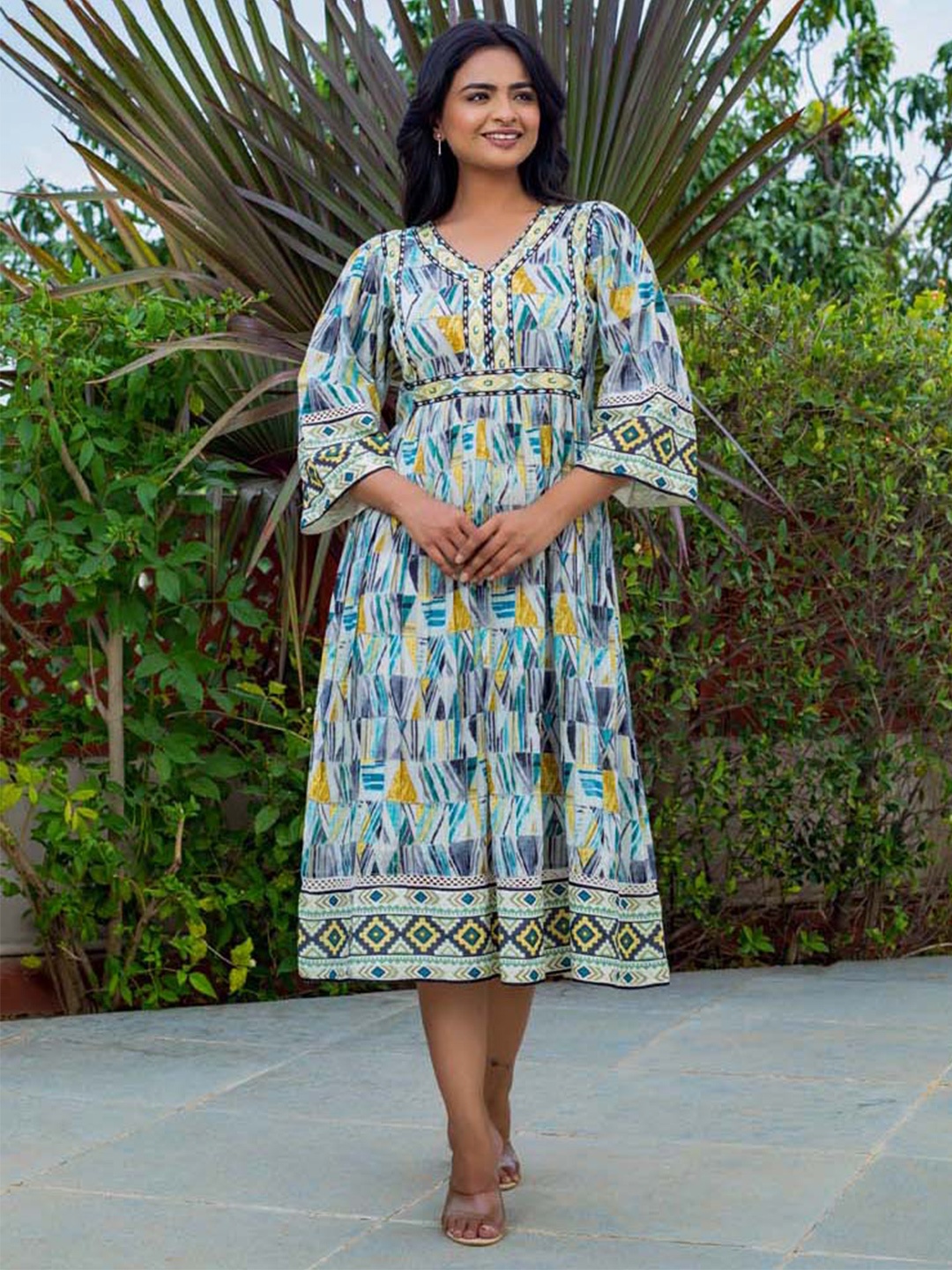 

Meena Bazaar Geometric Printed Cotton V-Neck Flared Sleeves Ethnic Dresses, White