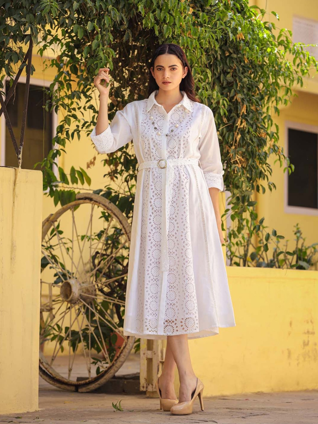 

Meena Bazaar Self Design Cotton Shirt Collar A-Line Midi Ethnic Dress With Belted, White