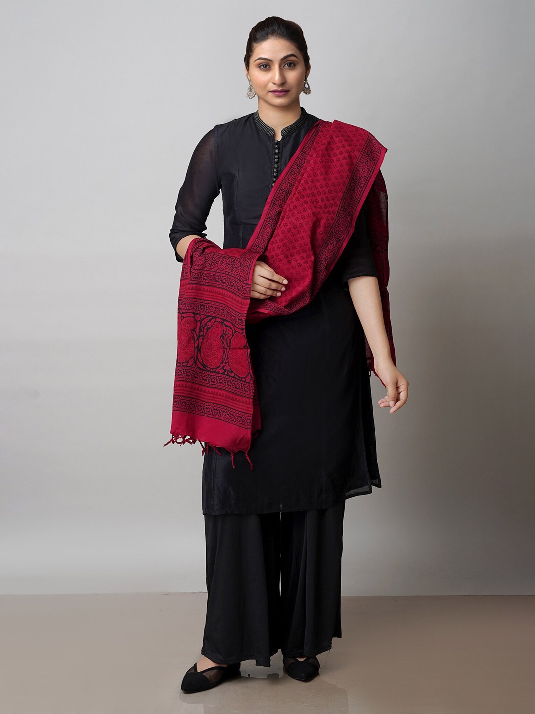 

Unnati Silks Ethnic Motifs Printed Dupatta, Pink