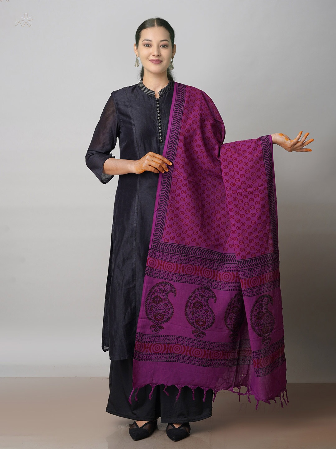 

Unnati Silks Ethnic Motifs Printed Cotton Dupatta, Purple