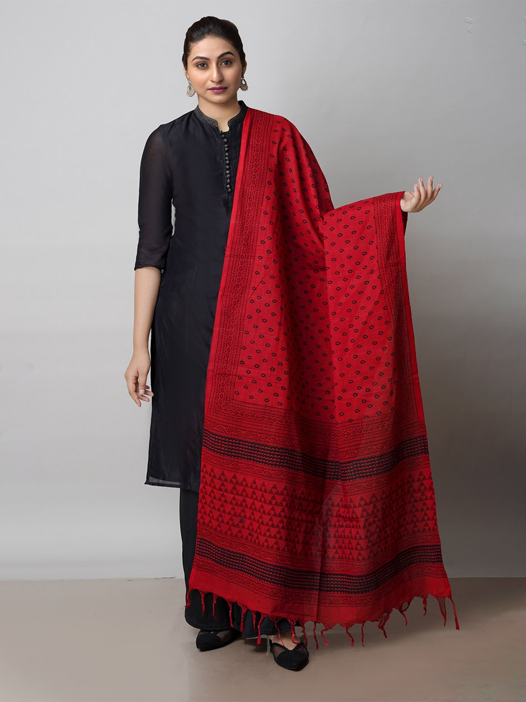 

Unnati Silks Ethnic Motifs Bagh Printed Cotton Dupatta, Red